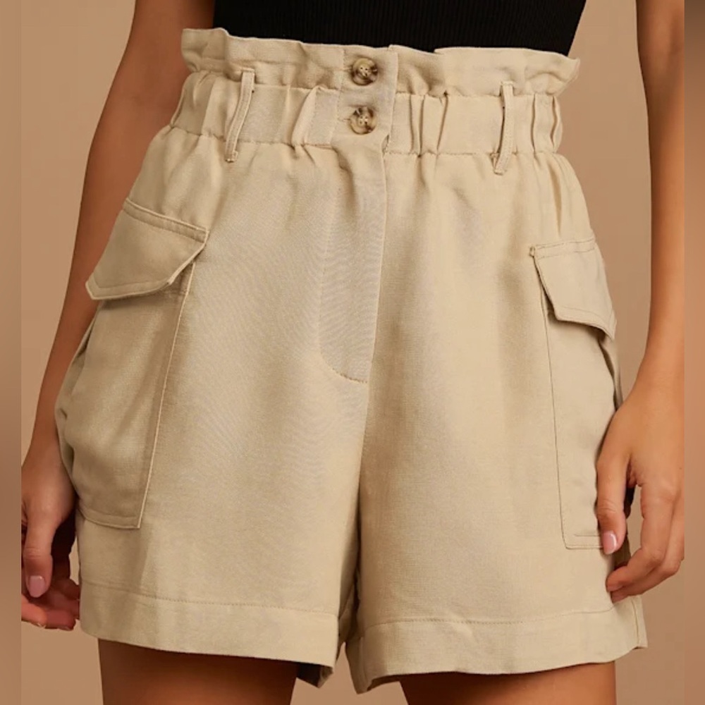 NWT Lulus Flowy Cargo‎ Style Shorts